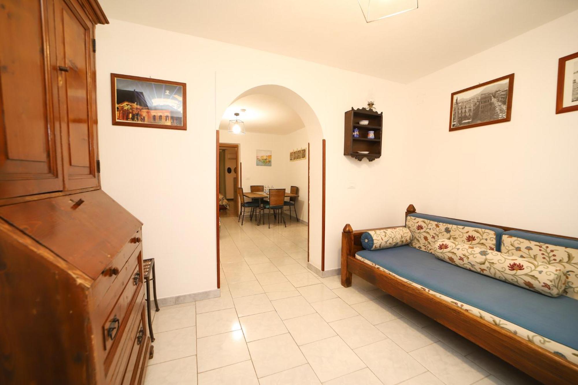 Апартаменты Colonna House Casa Tra La Zisa E La Cattedrale Палермо Экстерьер фото